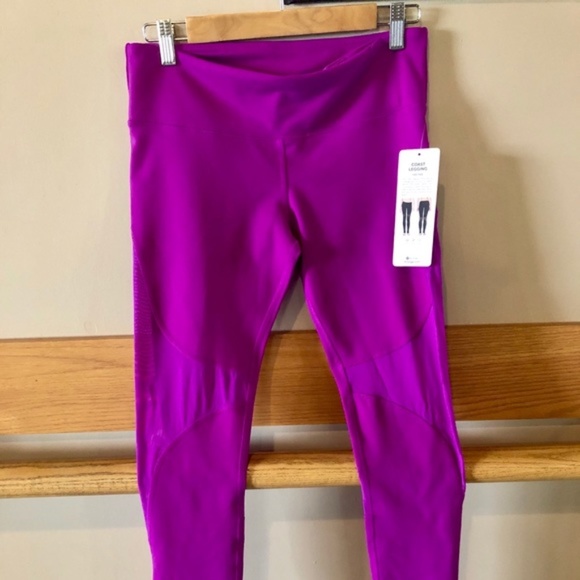 ALO YOGA Coast Stirrup Leggings AMETHYST Medium - Picture 1 of 4